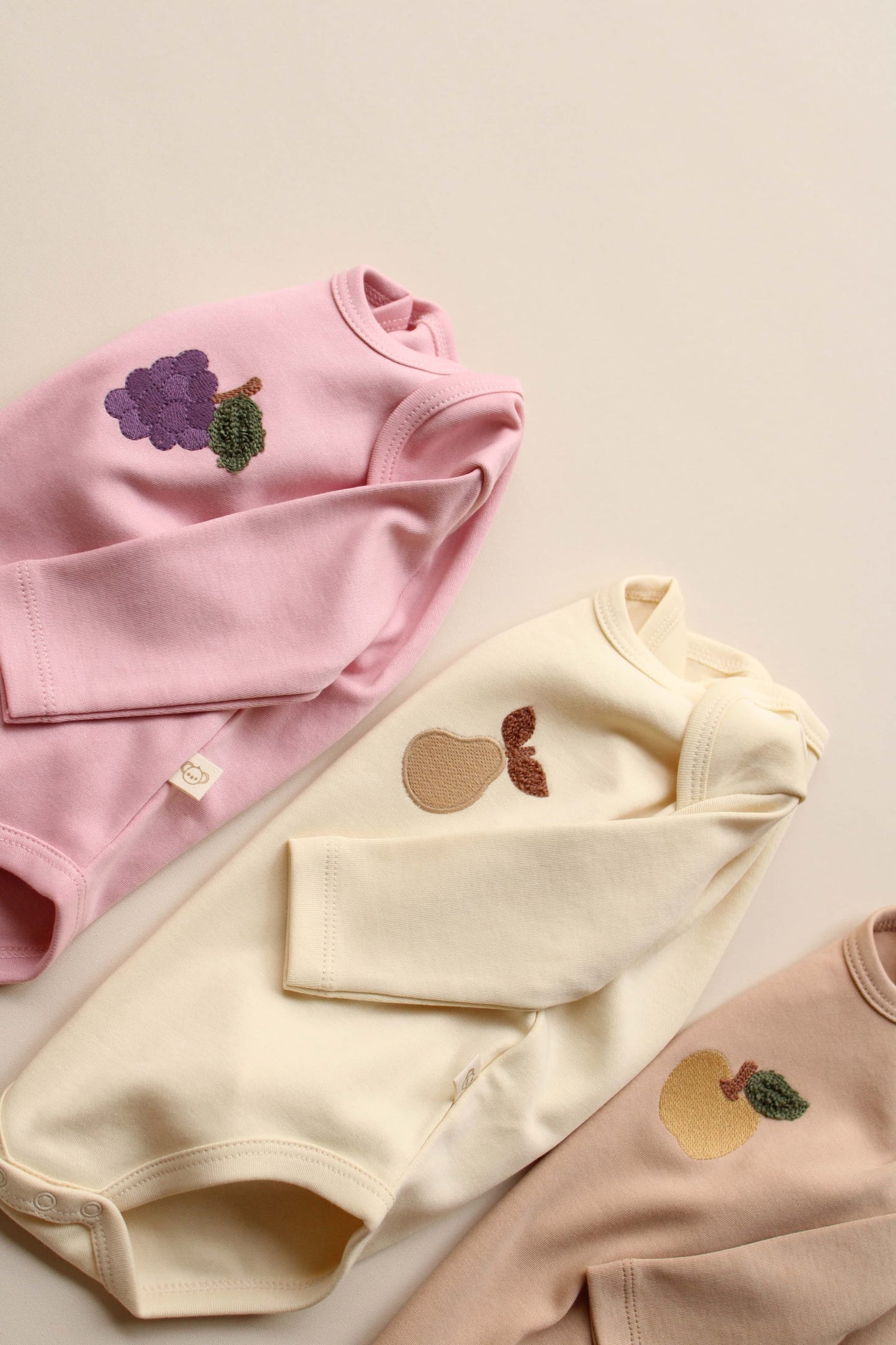 Bundle: Includes 3 bodysuits and 3 leggings