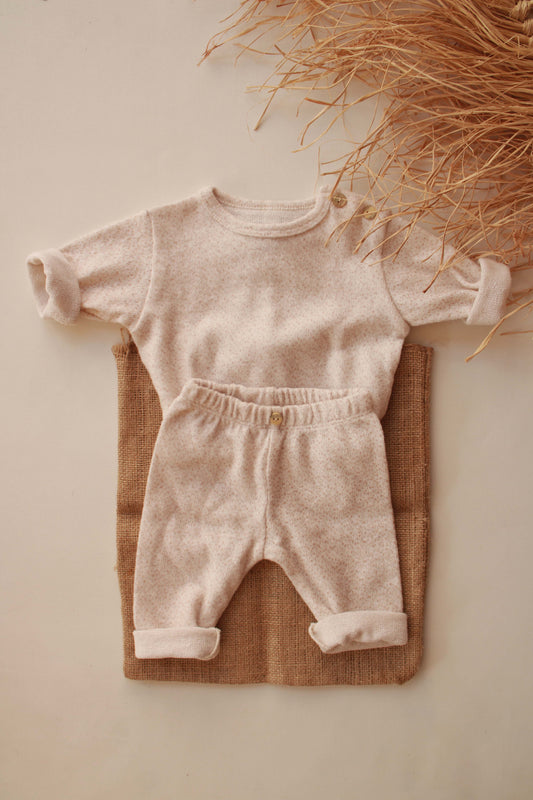 Long sleeves top and leggings