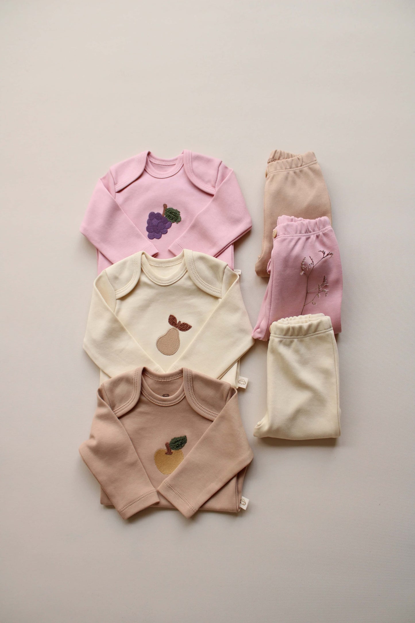 Bundle: Includes 3 bodysuits and 3 leggings