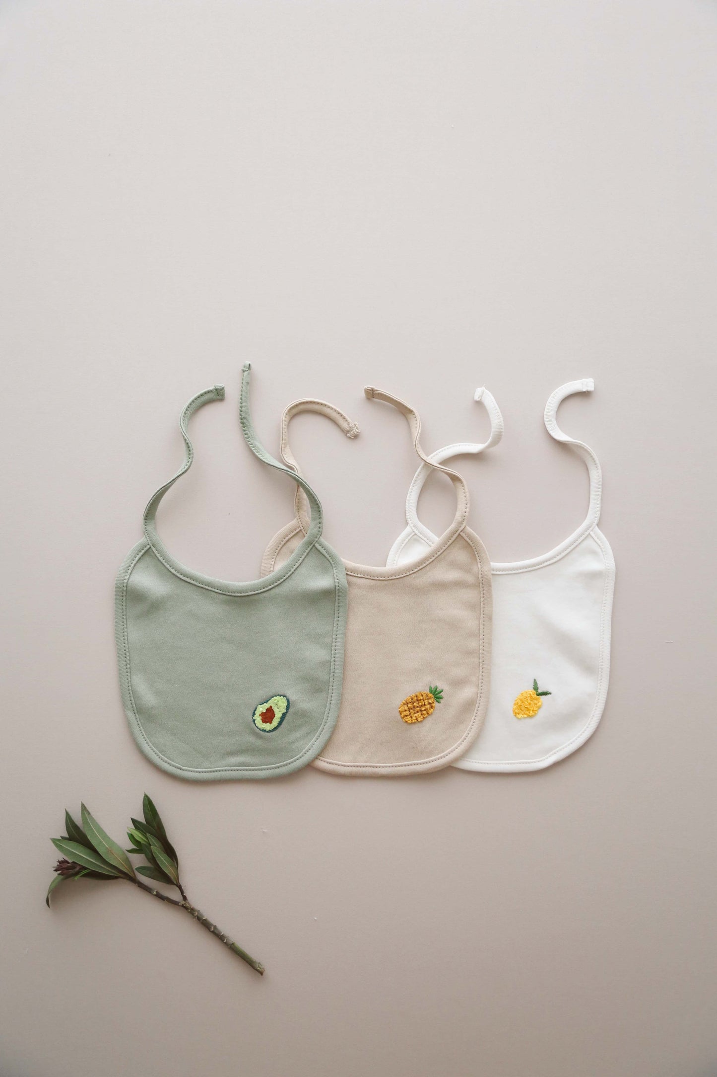 Pack of 3 baby bibs