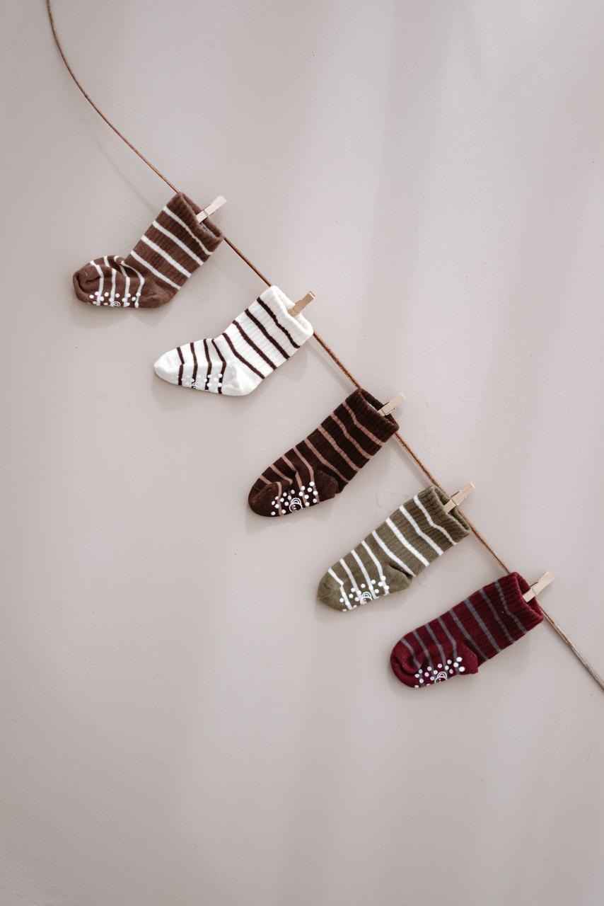 5 pairs of non-slip socks