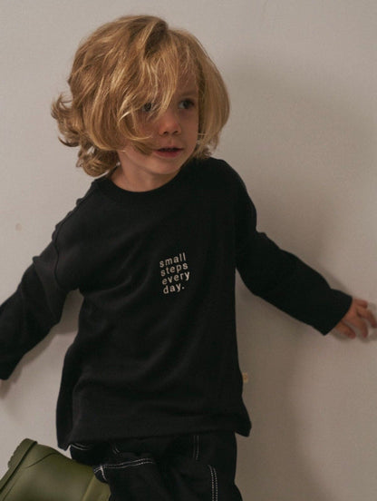 Black T-shirt