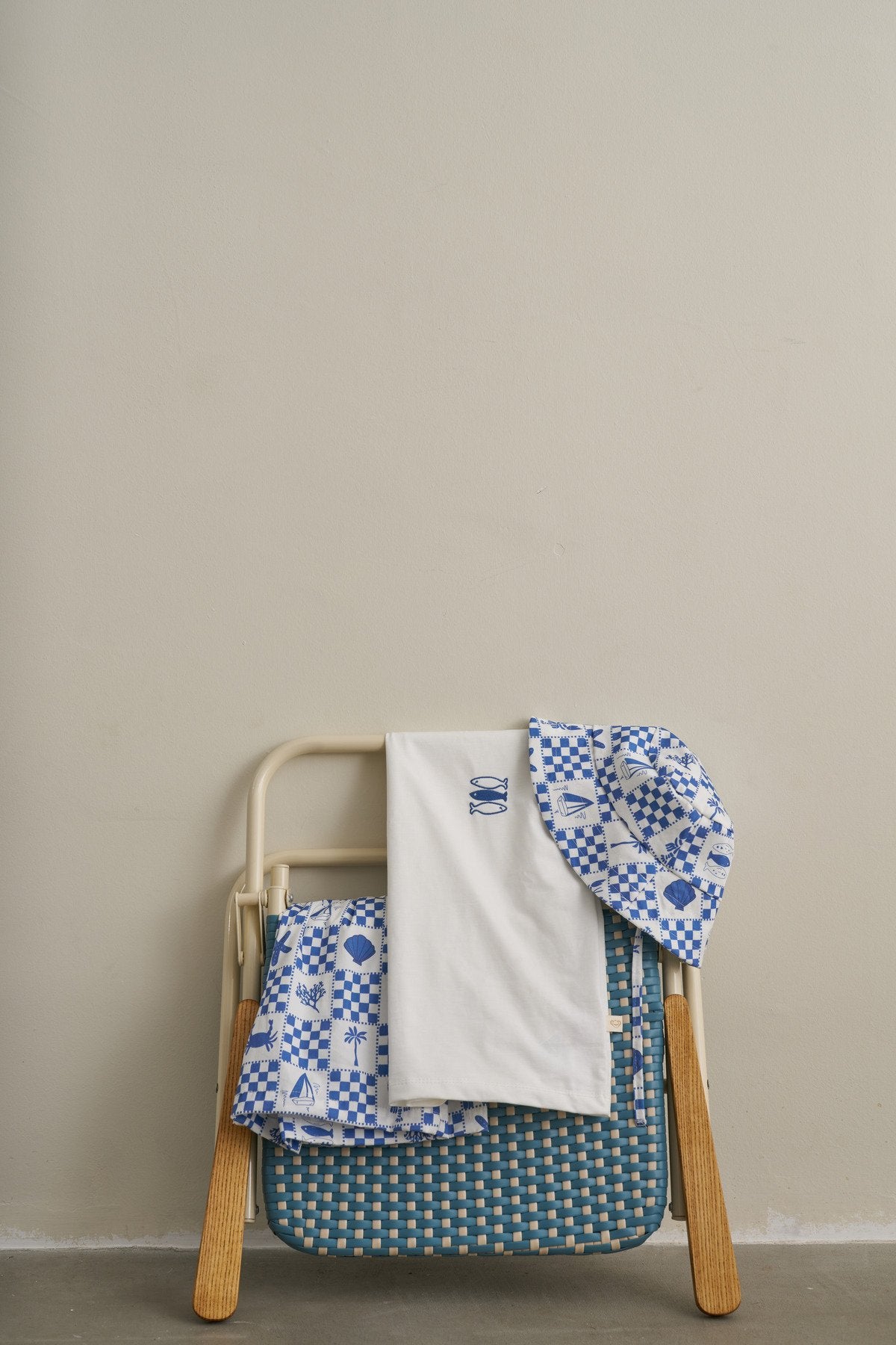 3pcs Sets - Top, Shorts and hat