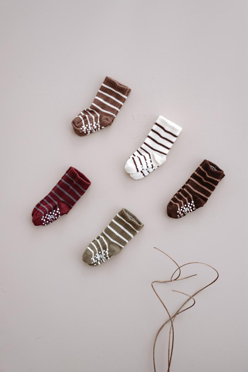 5 pairs of non-slip socks