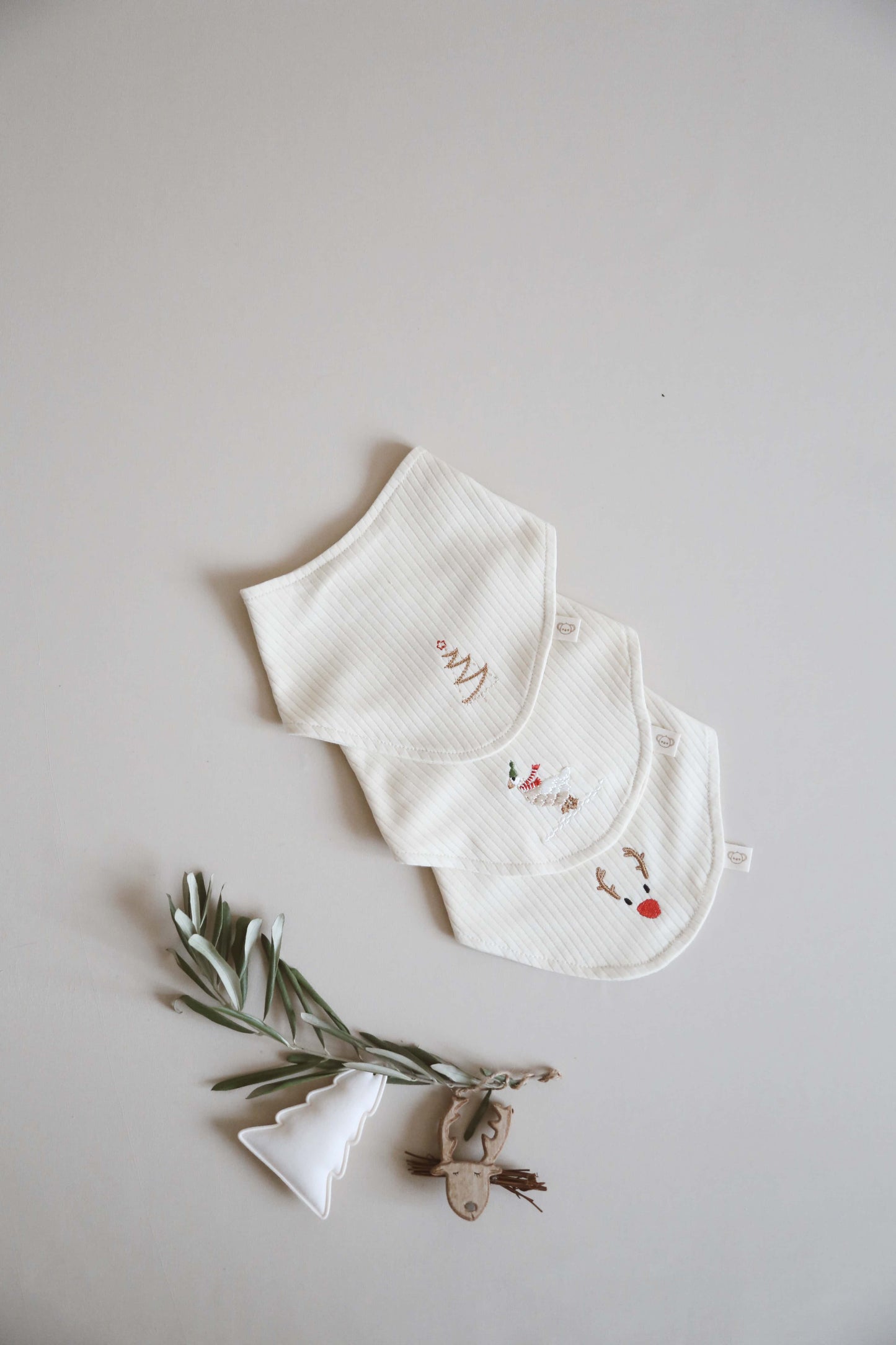 Pack of 3 baby bibs