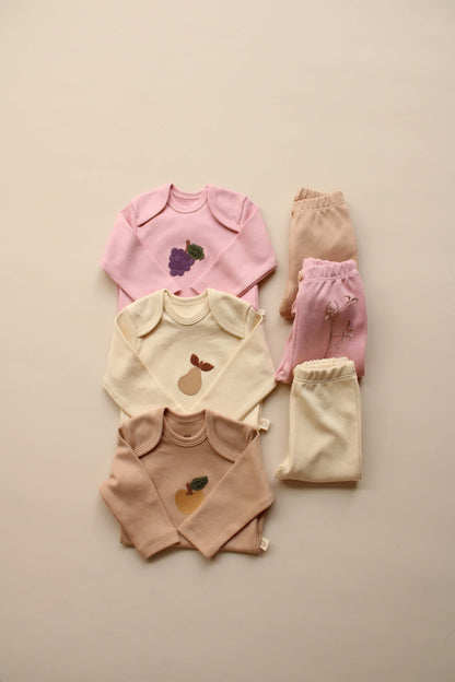 Bundle: Includes 3 bodysuits and 3 leggings