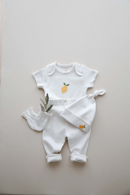 4 pieces Newborn Sets