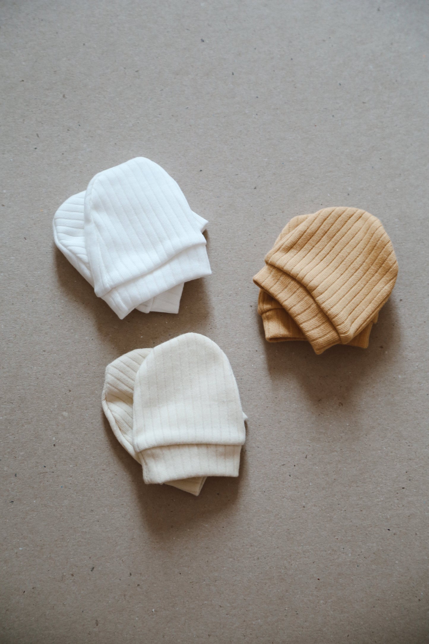 3 pairs of baby gloves